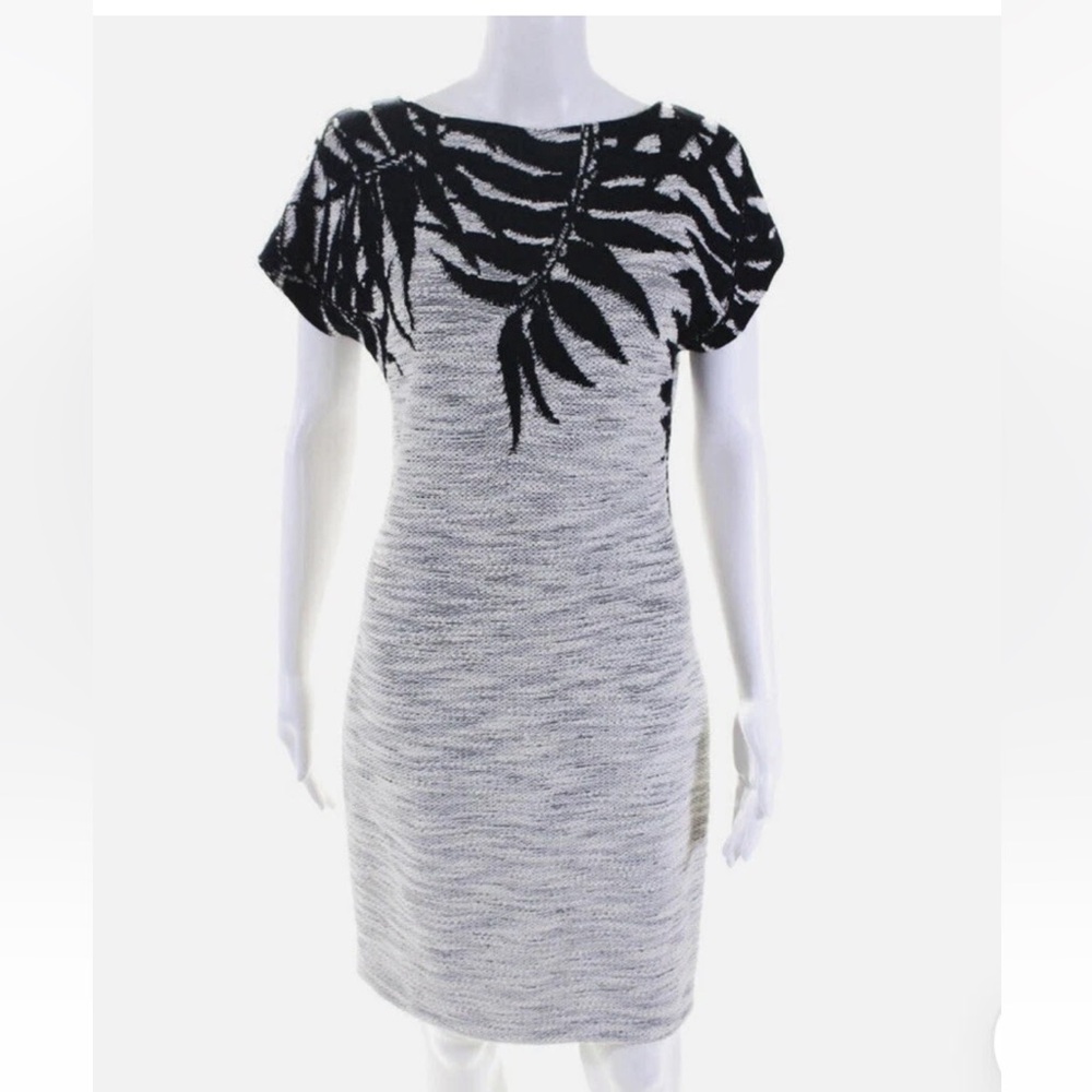 MSRP $1,160 St. John Black & white Santana knit tropical print dress-SIZE 16